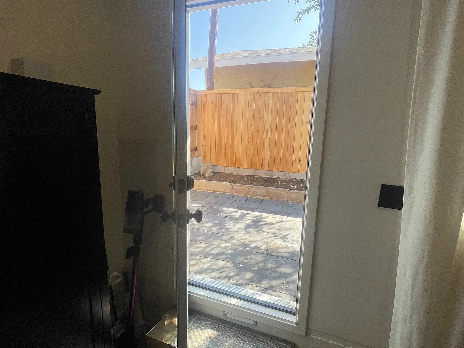 1 bed, 750 sqft, $1,900 — Photo 3