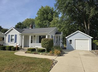 7603 Sylvan St, Shelby Township, MI 48317
