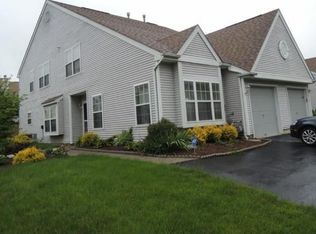 139 Birch Hollow Dr, Bordentown, NJ 08505