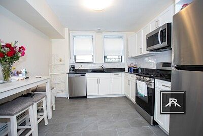 1st image of 35 Glenville Ter