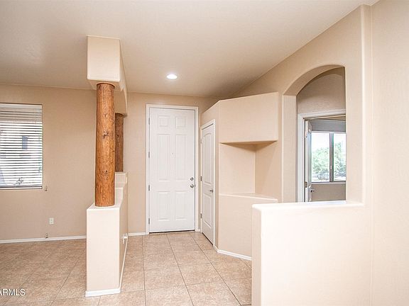 2nd image of 21039 W Madre Del Oro Dr