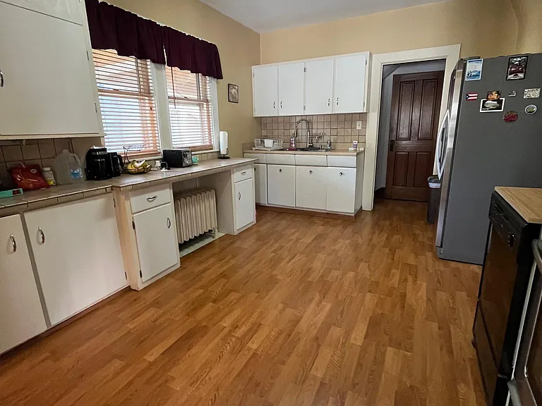 743 Creighton Ave — Photo 19