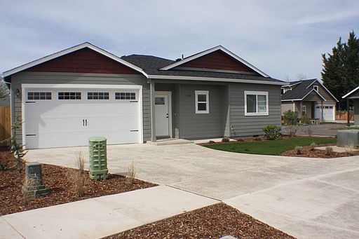 1st image of 1500 Darlene Dr
