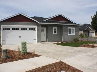 1500 Darlene Dr, Medford, OR 97501
