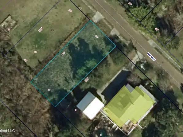 123 Oak Blvd, Waveland, MS 39576