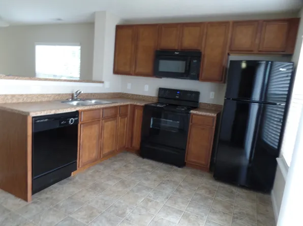 Traditions at Worthington Woods, 7325 Cayman Ln, Columbus, OH 43085