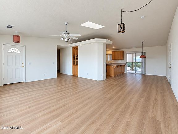 4th image of 1080 HUMMINGBIRD Lane