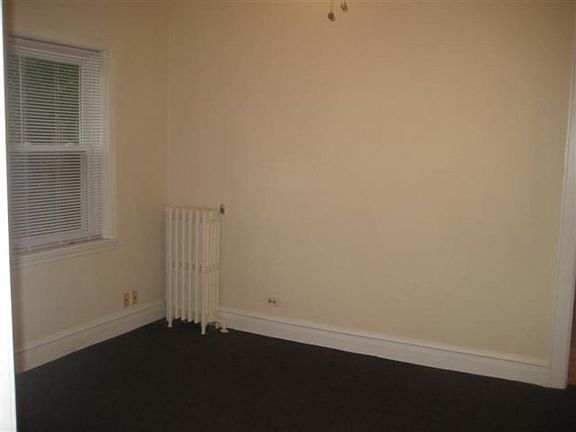 5th image of 131 Pleasant Ave APT 2B