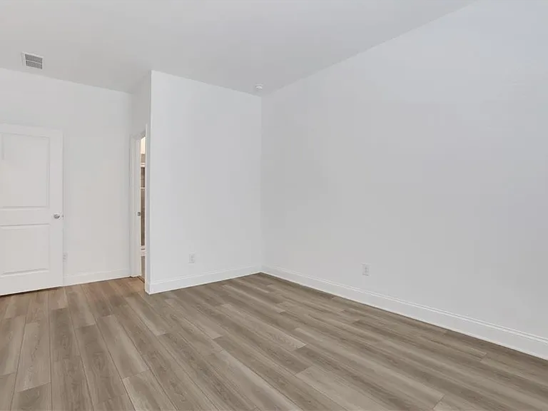 3198 Shirecrest Ln — Photo 39