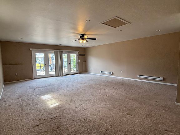5th image of 614 Boyd St