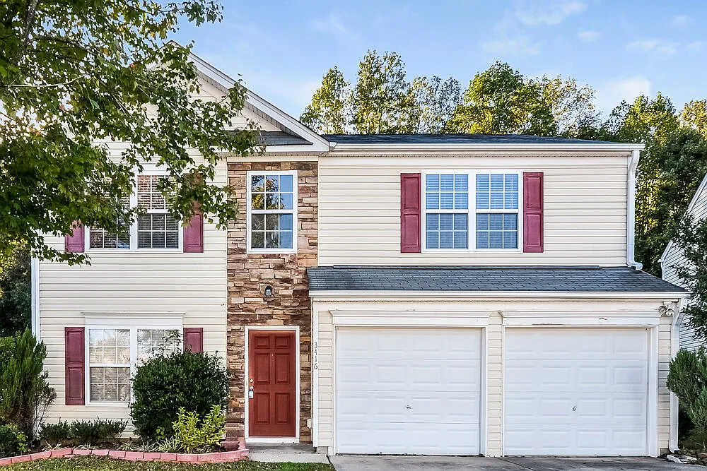 4 bed, 2.5 bath, 2256 sqft, $2,275 — Photo 1