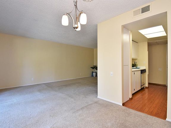 5th image of 2486 Larkspur Ln APT 188