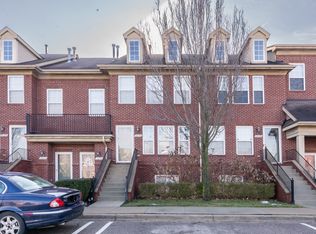 15655 Stone Crossing Dr, Southfield, MI 48075