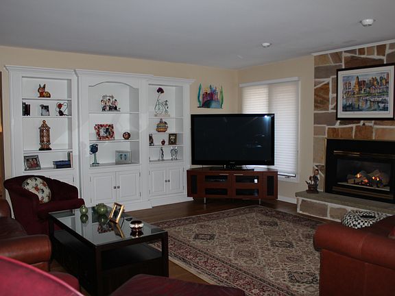 4th image of 432 Forestview Dr