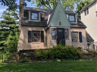 906 W Riverside Dr, Louisville, KY 40207