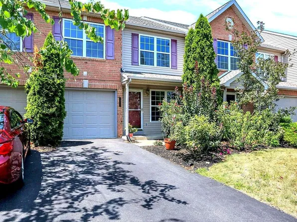 1215 Cross Creek Dr, Mechanicsburg, PA 17050