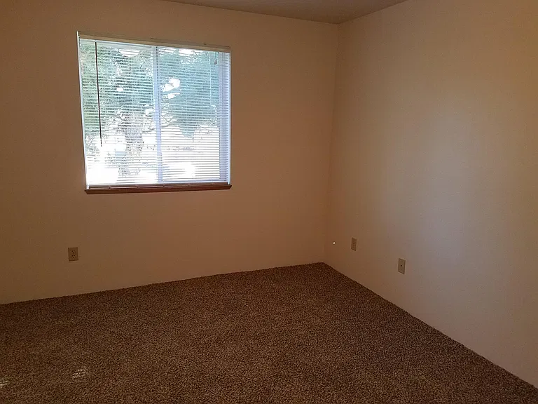 902 E Juniper Ave — Photo 9