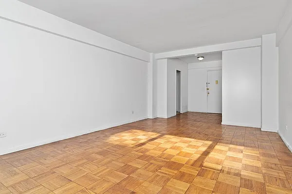 Rented by REAL New York | media 30