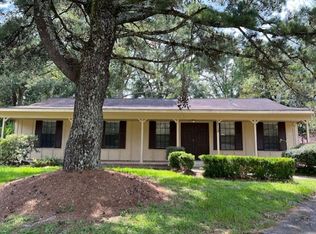 1712 Long Meadow Rd, Mobile, AL 36609