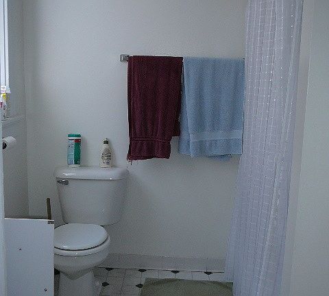 3rd image of 100 S Boulevard APT 4