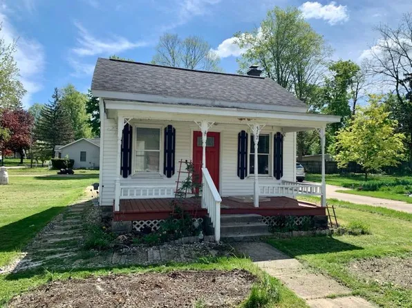 312 N Lagrave St #1, Paw Paw, MI 49079
