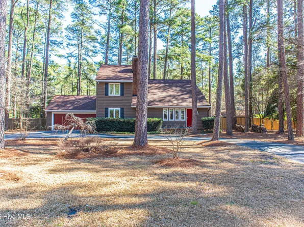 205 Canterbury Road, Southern Pines, NC 28387