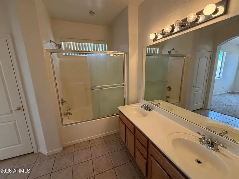6926 S 37th Gln — Photo 13