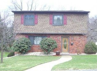 12230 Adams Dr, North Huntingdon, PA