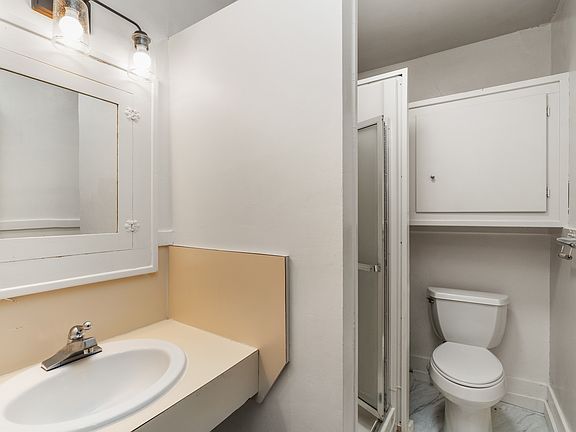 4th image of 112 E 1st St #102