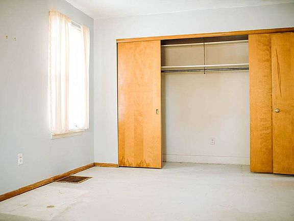 5th image of 1143 Folger Ave
