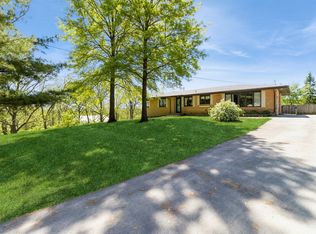 10938 Southwold Rd, Des Moines, IA 50320