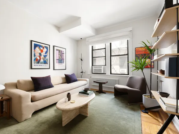 67 Morton Street image 1 of 10