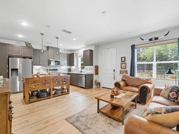 122 Diamante Rd, San Marcos, CA 92078