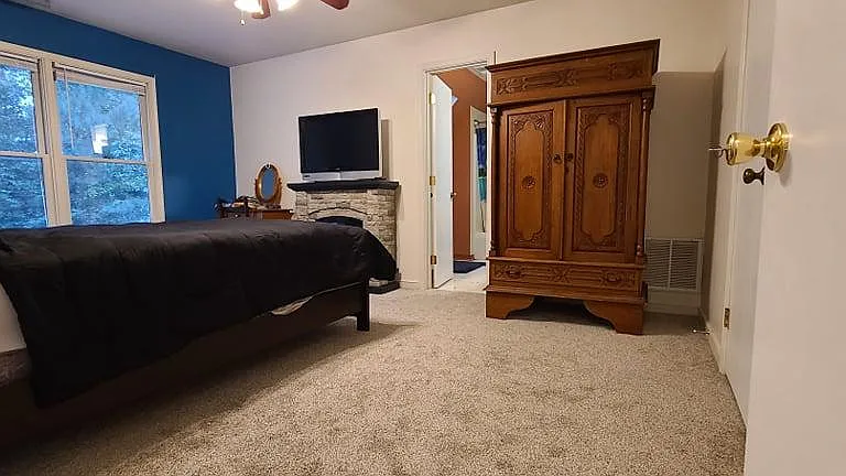 11733 Timber Mill Ln — Photo 15