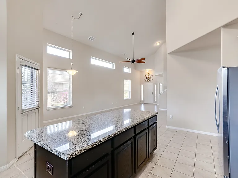 1549 Hamiltons Way — Photo 4