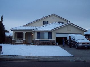14322 Dartmouth St, Hesperia, CA 92344