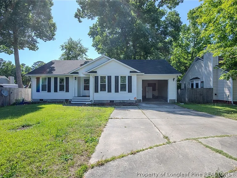 508 Stoneway Ct — Photo 1