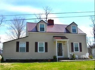 63 Clifford St, Pearisburg, VA 24134