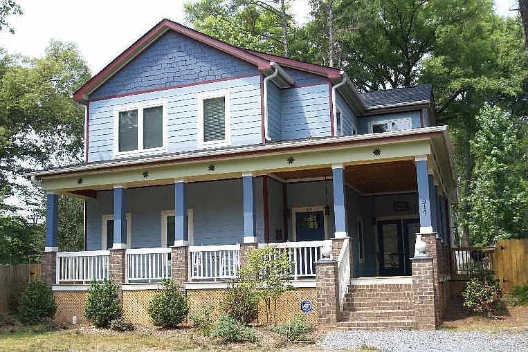 2nd image of 914 Anderson St