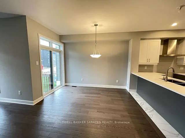 330 Whitham Cres — Photo 26