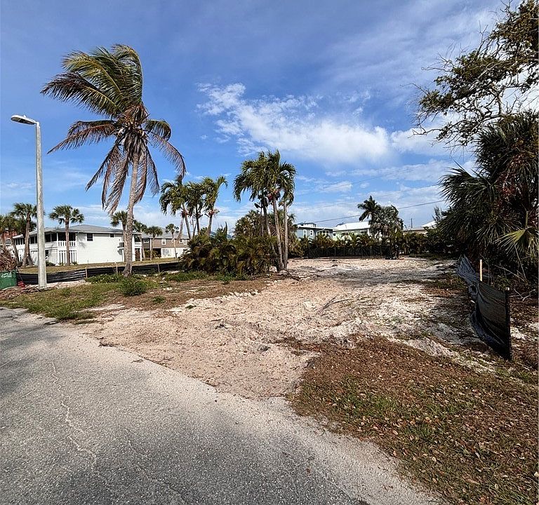 1st image of 126 Mandalay Rd