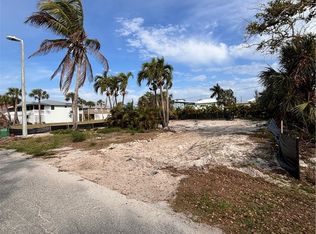 126 Mandalay Rd, Fort Myers Beach, FL 33931