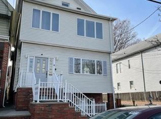 24 E 31st St, Bayonne, NJ 07002