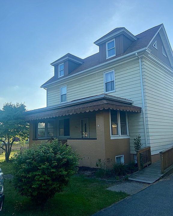 1st image of 613 Painter Ave