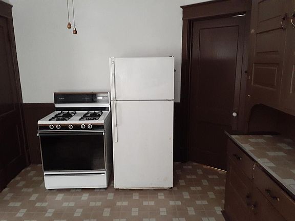 4th image of 814 Washington Pl #2