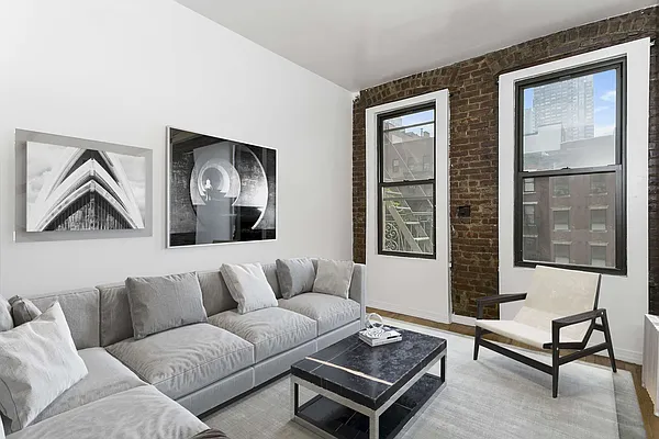 Rented by Compass | media 7