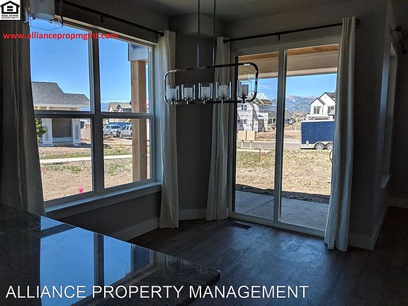 5th image of 5721 Westmorland Dr