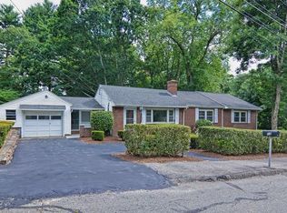 12 Roman Rd, Woburn, MA 01801