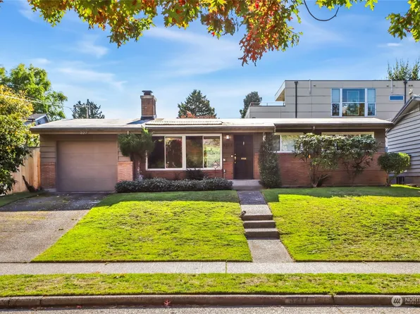 3217 W Elmore Street, Seattle, WA 98199