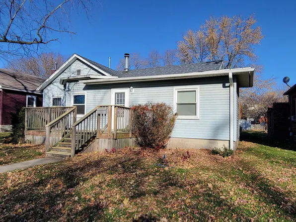 345 10th St, La Salle, IL 61301